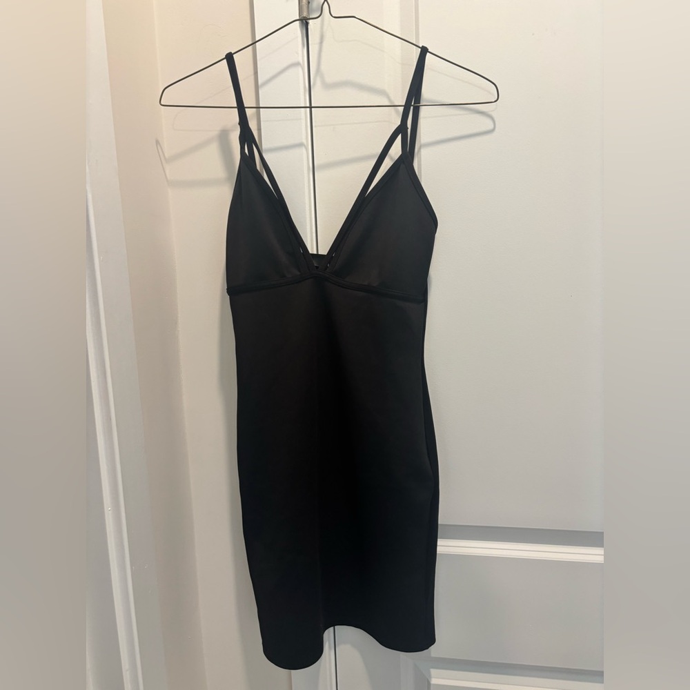 Missguided Black Strappy Midi Dress